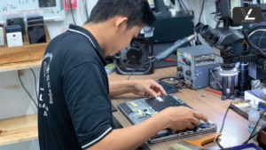 macbook mở không lên màn hình