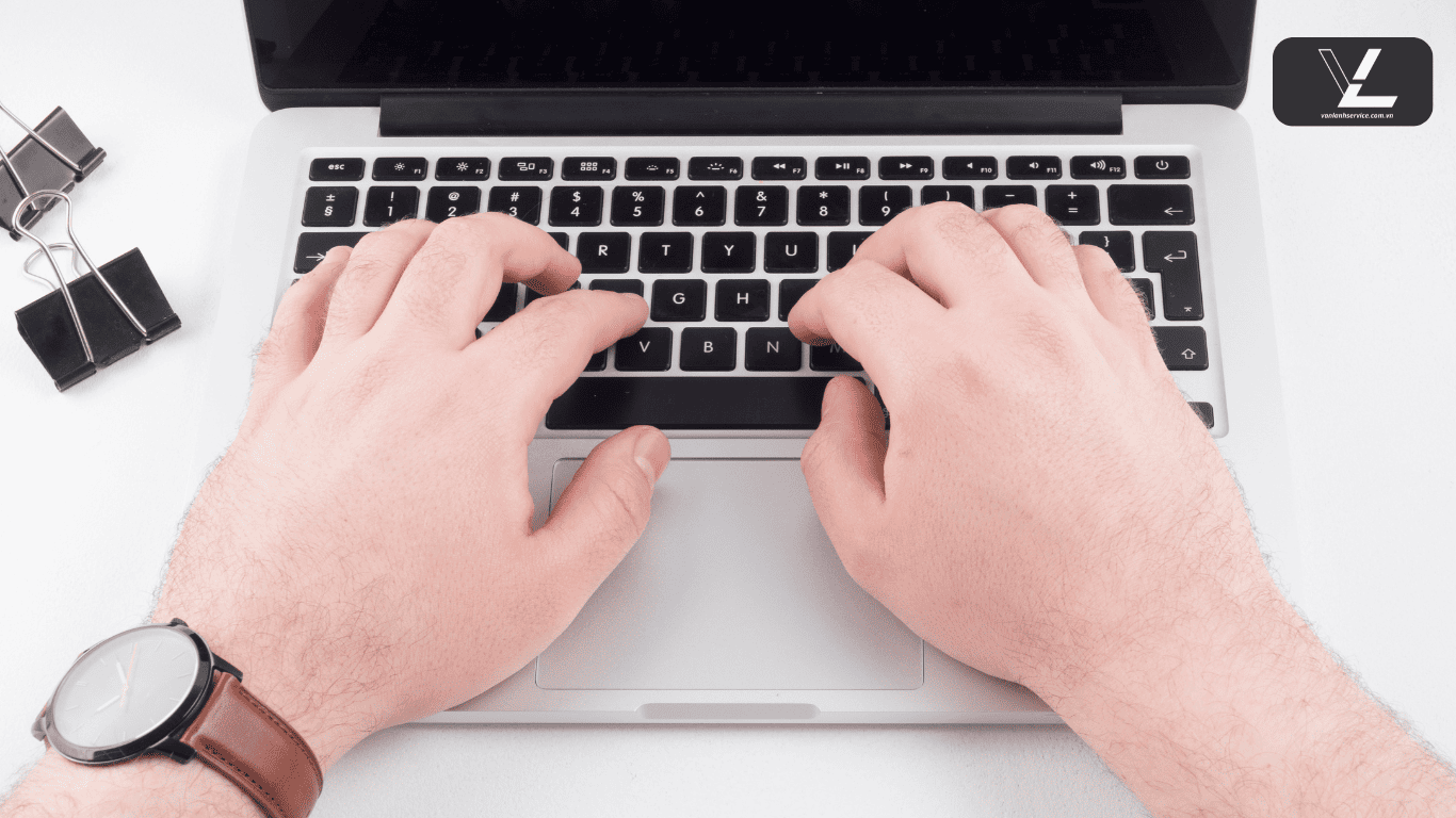 bàn phím laptop bị đơ một số nút