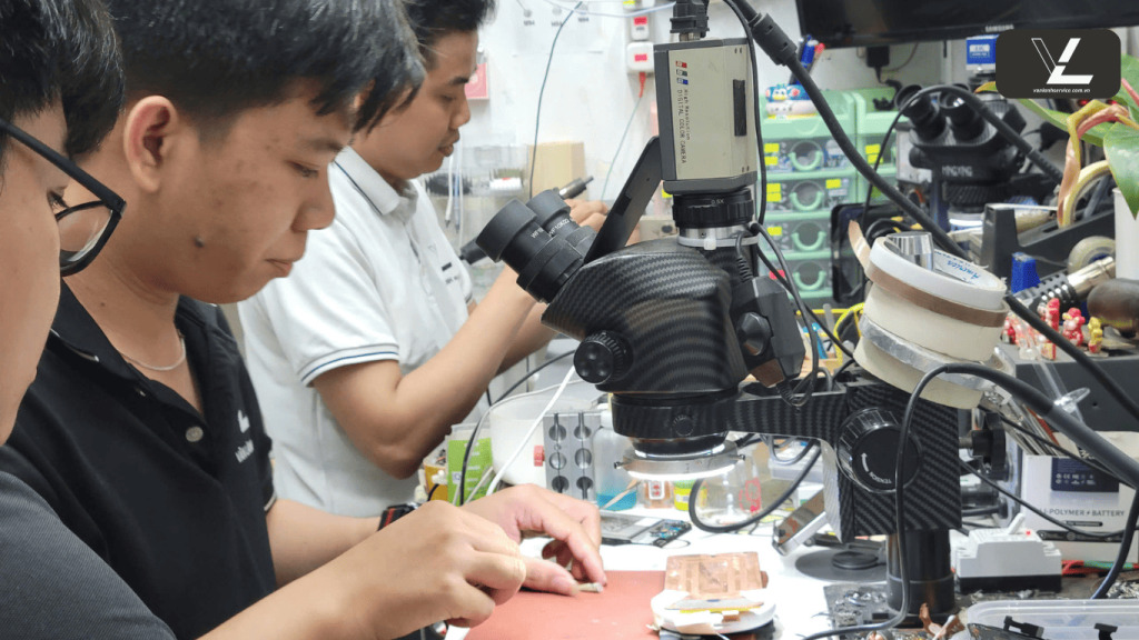 hộp sạc airpod không vào pin